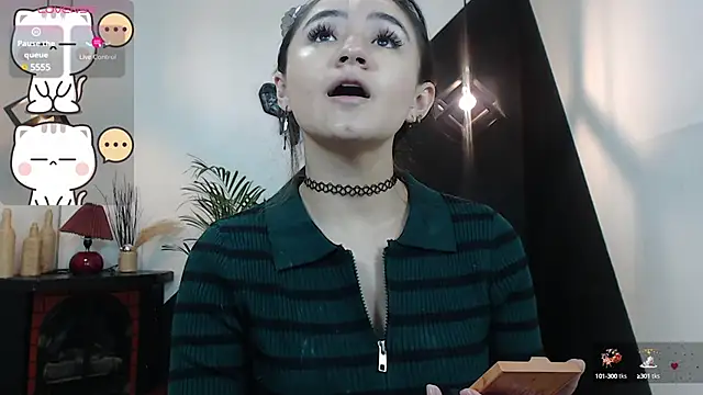 Snapshot of Perla_Campbell chatting on December 30, 2024, 7:32 pm Perla Campbell online show from December 30, 2024, 7:32 pm