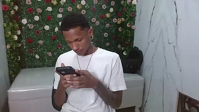 ManSant online show from December 22, 2025, 3:20 pm