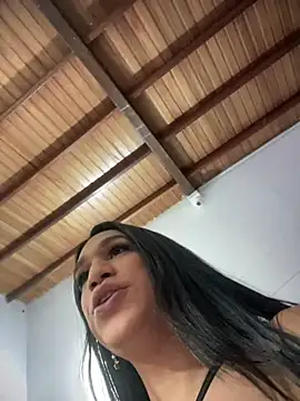 Ashly Miller online show from January 31, 2025, 7:51 pm