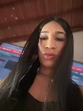 Ashly Miller online show from October 30, 2025, 7:58 pm