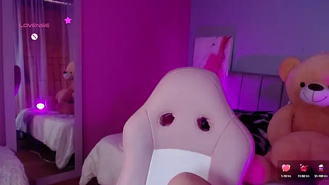 Snapshot of kim_blake chatting on December 11, 2024, 3:05 pm kim blake online show from December 11, 2024, 3:05 pm