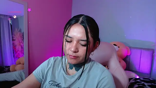 Snapshot of kim_blake chatting on January 24, 2025, 8:43 pm kim blake online show from January 24, 2025, 8:43 pm