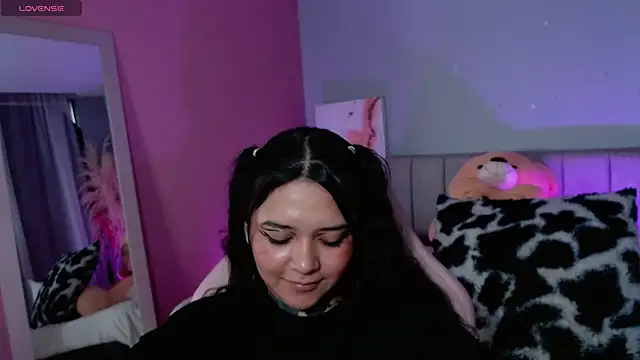 Snapshot of kim_blake chatting on January 27, 2025, 4:01 pm kim blake online show from January 27, 2025, 4:01 pm