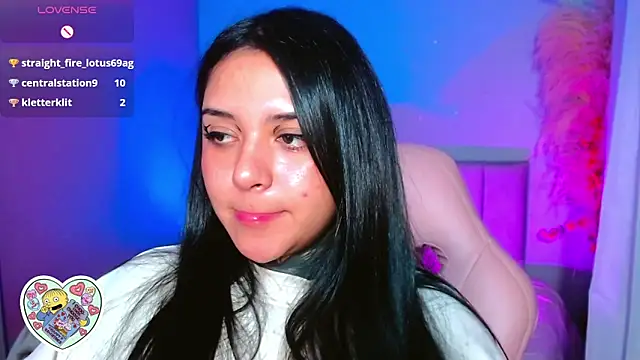 Snapshot of kim_blake chatting on February 14, 2025, 8:48 pm kim blake online show from February 14, 2025, 8:48 pm