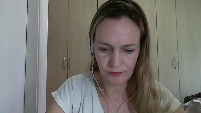 Annylove1 online show from January 30, 2025, 10:50 am