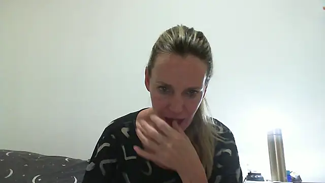 Annylove1 online show from February 10, 2025, 12:41 am