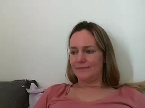 Annylove1 online show from February 12, 2025, 12:44 pm