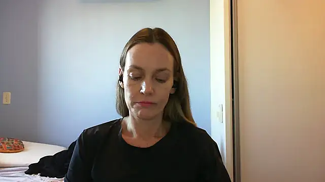 Annylove1 online show from September 12, 2025, 11:54 am