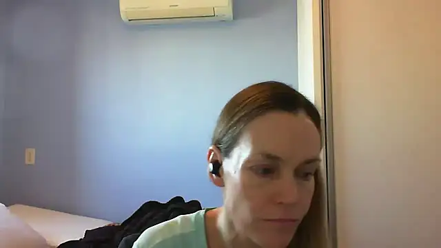 Annylove1 online show from October 17, 2025, 10:40 am