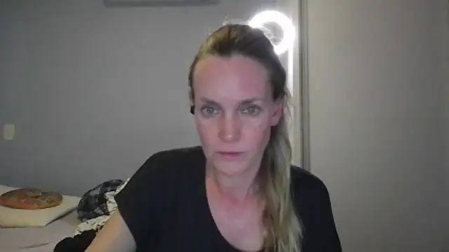 Annylove1 online show from December 19, 2025, 12:17 am