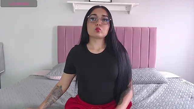Danii vg1 online show from May 28, 2026, 12:24 pm