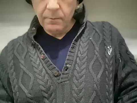 Snapshot of ALPHANDRE chatting on March 7, 2026, 8:22 am ALPHANDRE online show from March 7, 2026, 8:22 am