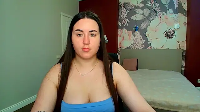 Roxie Bradley online show from May 27, 2026, 5:48 am