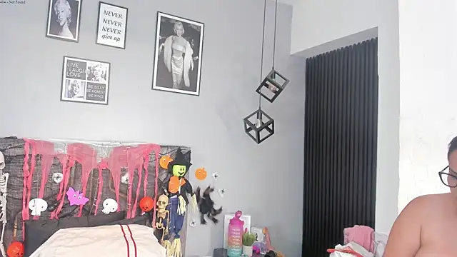 haileystone online show from October 16, 2025, 11:55 am