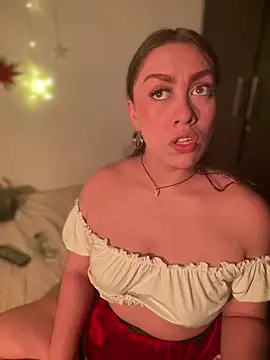 Snapshot of Im_sophiie chatting on December 24, 2024, 8:44 am Im sophiie online show from December 24, 2024, 8:44 am