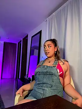 Snapshot of Im_sophiie chatting on September 16, 2025, 6:47 am Im sophiie online show from September 16, 2025, 6:47 am