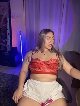 Snapshot of Im_sophiie chatting on October 19, 2025, 6:25 am Im sophiie online show from October 19, 2025, 6:25 am