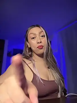 Snapshot of Im_sophiie chatting on October 26, 2025, 6:41 am Im sophiie online show from October 26, 2025, 6:41 am