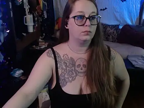 Snapshot of edgexchaos chatting on November 9, 2025, 1:09 pm edgexchaos online show from November 9, 2025, 1:09 pm