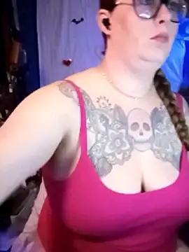 Snapshot of edgexchaos chatting on February 10, 2026, 5:11 am edgexchaos online show from February 10, 2026, 5:11 am