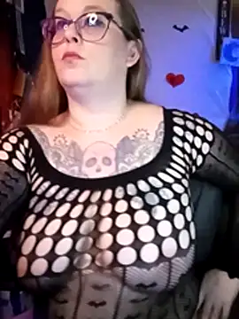 Snapshot of edgexchaos chatting on February 17, 2026, 4:42 am edgexchaos online show from February 17, 2026, 4:42 am