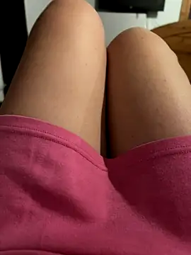 sweetmystery1 online show from December 1, 2025, 4:23 pm