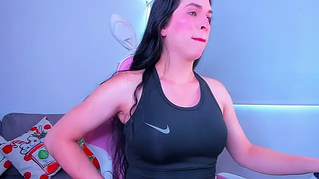 Snapshot of Ariana_f chatting on October 31, 2025, 6:53 pm Ariana f online show from October 31, 2025, 6:53 pm