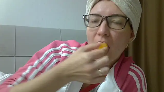 Ashleyspice online show from October 23, 2025, 6:13 am