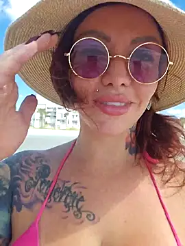 CharletteWebb online show from October 8, 2025, 4:59 pm