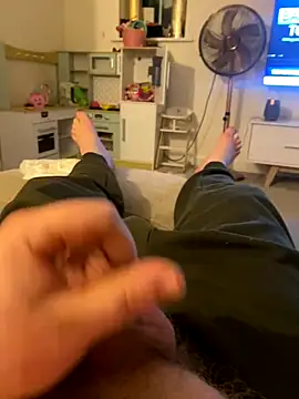 Snapshot of Joeangus87 chatting on November 15, 2025, 1:03 am Joeangus87 online show from November 15, 2025, 1:03 am