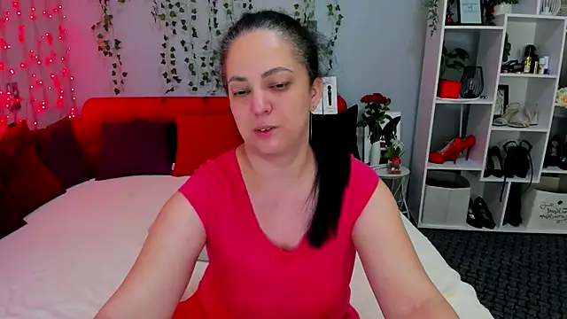 DarlingMilf online show from December 15, 2025, 6:23 pm