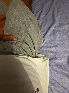 Snapshot of mailon02 chatting on October 23, 2025, 5:01 pm mailon02 online show from October 23, 2025, 5:01 pm