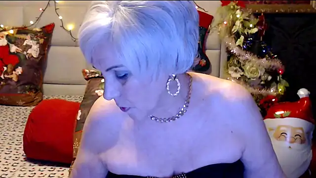 Snapshot of HappyWomanOn chatting on December 28, 2024, 10:23 pm HappyWomanOn online show from December 28, 2024, 10:23 pm