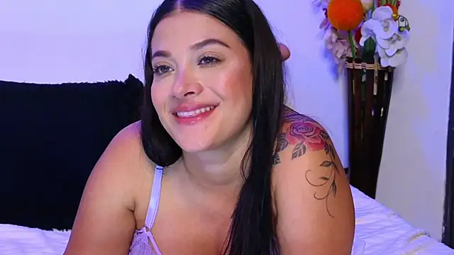 Snapshot of Marianaa_Lopezz chatting on January 28, 2025, 1:29 am Marianaa Lopezz online show from January 28, 2025, 1:29 am