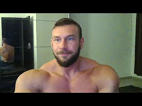 muscularkevin online show from September 30, 2025, 3:33 am
