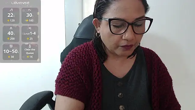 Snapshot of Katha_Marck chatting on January 10, 2026, 1:24 pm Katha Marck online show from January 10, 2026, 1:24 pm