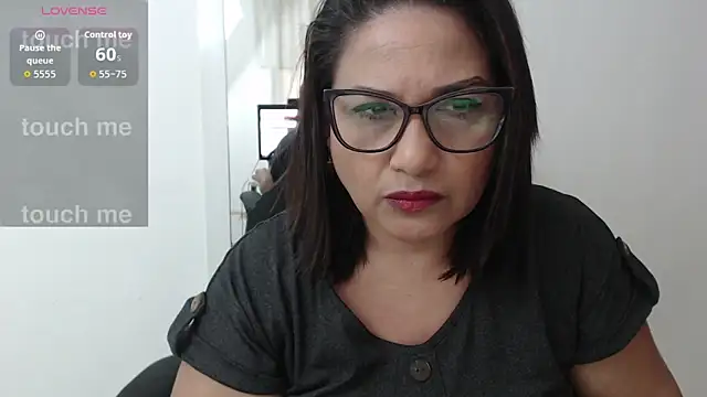 Snapshot of Katha_Marck chatting on February 3, 2026, 12:43 pm Katha Marck online show from February 3, 2026, 12:43 pm