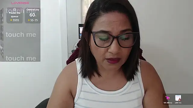 Snapshot of Katha_Marck chatting on February 10, 2026, 12:31 pm Katha Marck online show from February 10, 2026, 12:31 pm