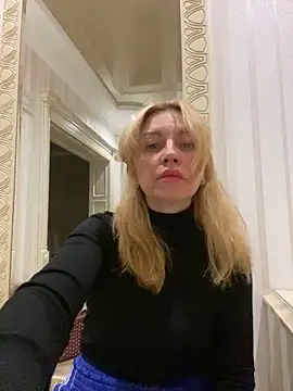 Amazoniiaa online show from February 25, 2025, 9:13 pm