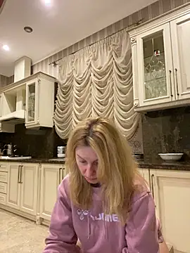 Amazoniiaa online show from February 27, 2025, 9:36 pm