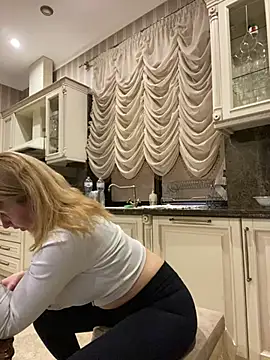 Amazoniiaa online show from March 1, 2025, 3:38 pm