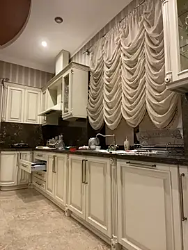 Amazoniiaa online show from March 2, 2025, 4:10 pm