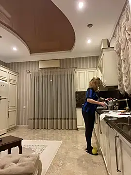 Amazoniiaa online show from March 4, 2025, 4:30 pm