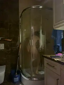 Amazoniiaa online show from March 17, 2025, 2:56 pm