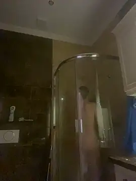 Amazoniiaa online show from March 20, 2025, 10:32 am