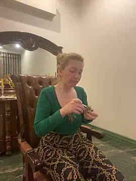 Amazoniiaa online show from March 21, 2025, 6:40 pm