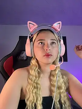 Irisweet  online show from October 19, 2025, 4:07 pm