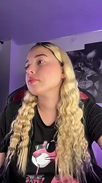 Irisweet  online show from October 22, 2025, 9:47 pm