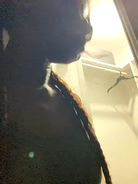 Jasmine FullsShine online show from December 19, 2025, 8:10 am