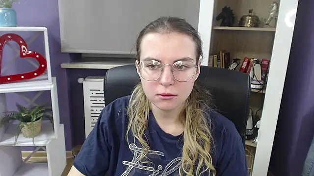 Snapshot of Zoey_Erotic chatting on December 20, 2024, 5:36 am Zoey Erotic online show from December 20, 2024, 5:36 am